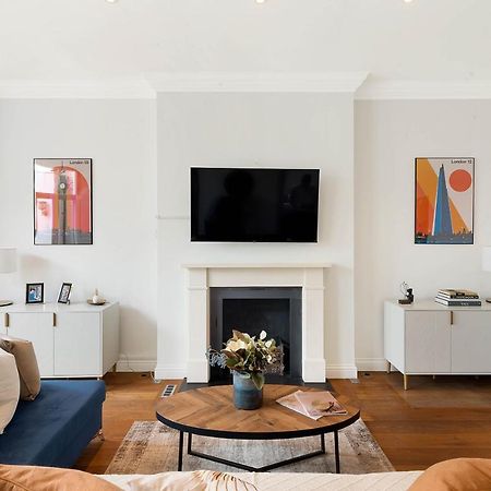 Beautiful Regents Park Apartment 런던 외부 사진
