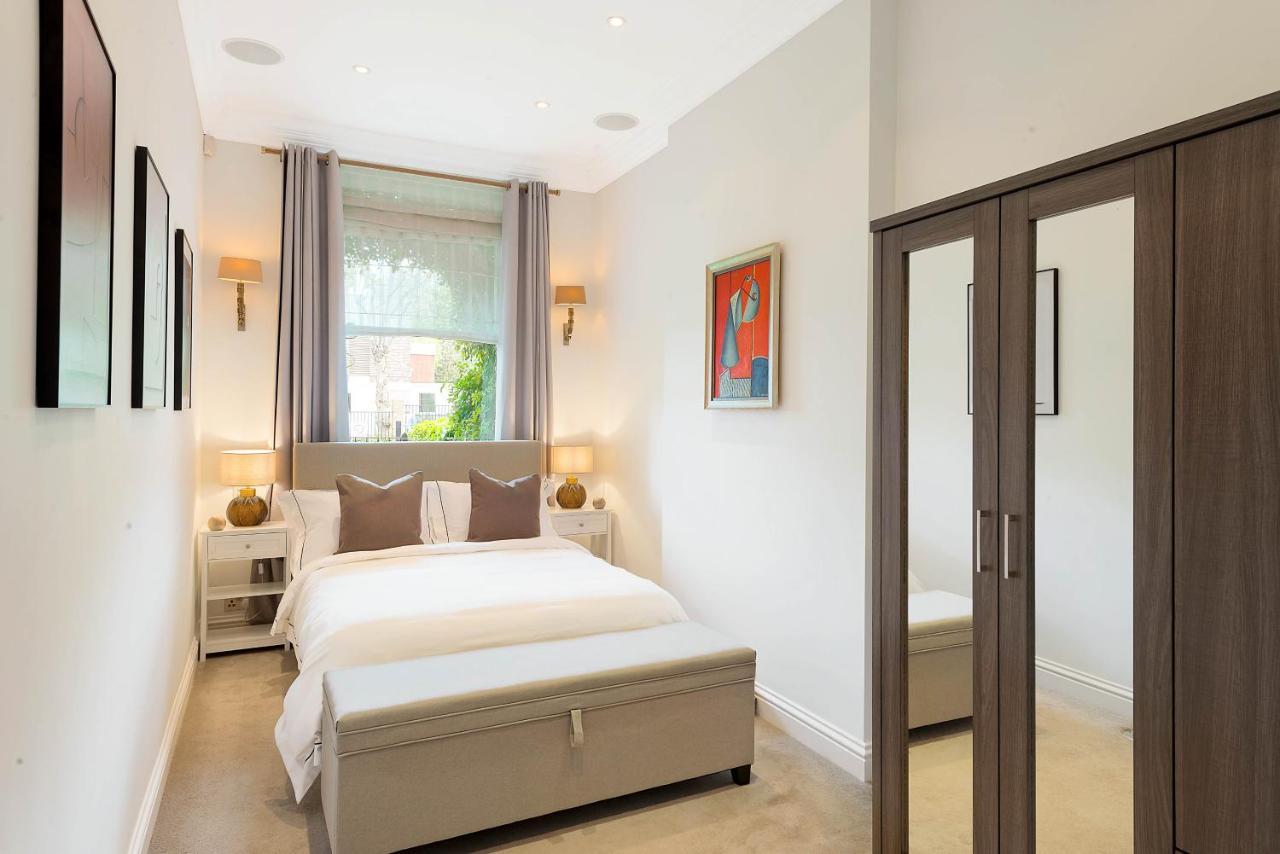 Beautiful Regents Park Apartment 런던 외부 사진